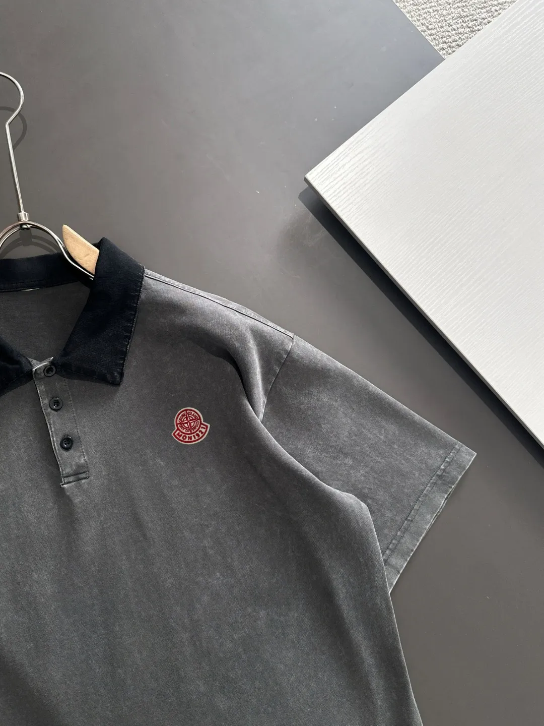 Next day shipping P460 Stone lsland/stone island high quality 2025 spring and summer new casual heavy industry suit exclusively developed by yb! High quality production! Imported custom-made fabrics for foreign orders, with high breathability and comfort, impeccable details, brand element design concept, delicate and soft feel! It presents a casual cut and the upper body shape is great! On sale simultaneously on the official website! From a high-end men's positioning brand, the low-key luxury taste is irresistible! Exquisite workmanship and impeccable quality! The overall style is simple, fashionable and timeless, fully meeting the requirements of stylish and tasteful dressing! Size: S-XXL
